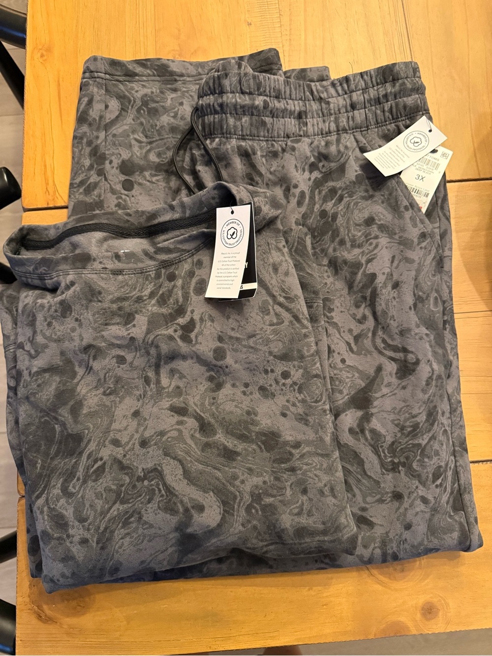 Ideology Gray Swirl-Print Crewneck Sweater and Jogger Set